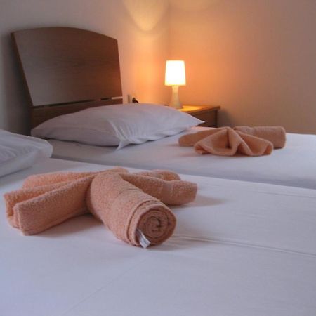 Apartments Drobni Pijesak Petrovac na moru Zimmer foto