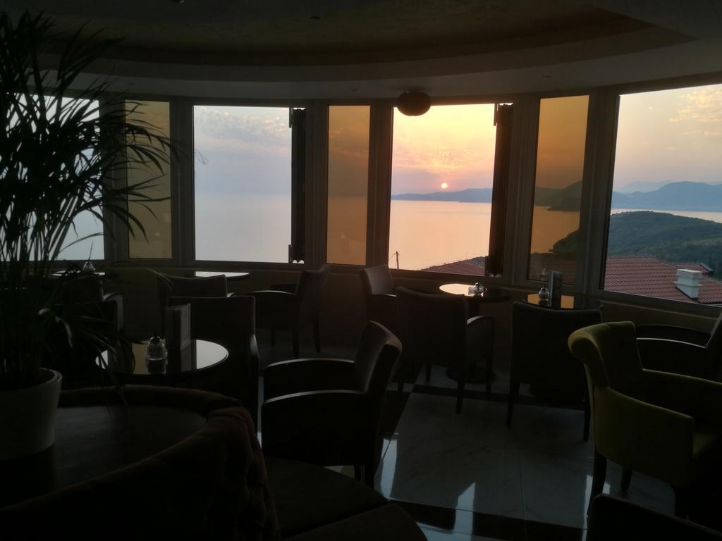Apartments Drobni Pijesak Petrovac na moru Exterior foto